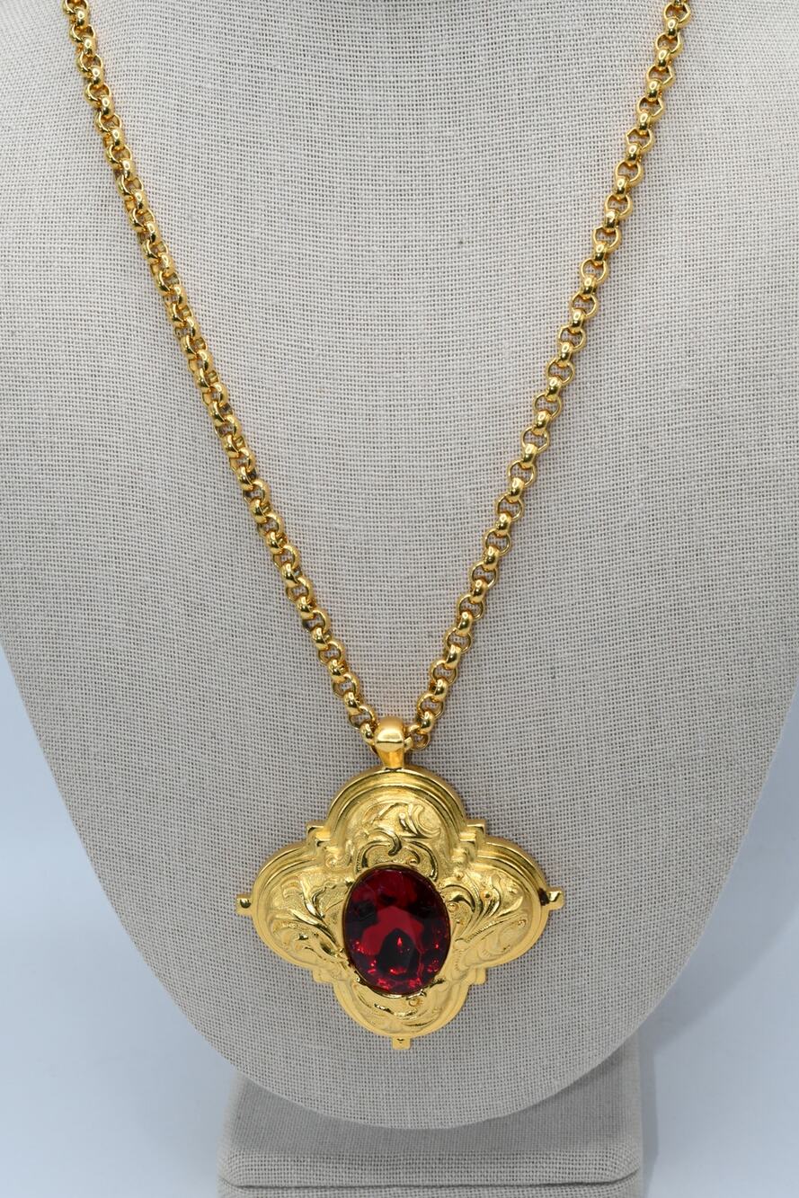 Vintage 1980s Gold Plated Red Rhinestone Pendant Necklace Ornate 19”